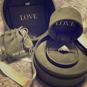 Vera Wang Love Collection Engagement Ring